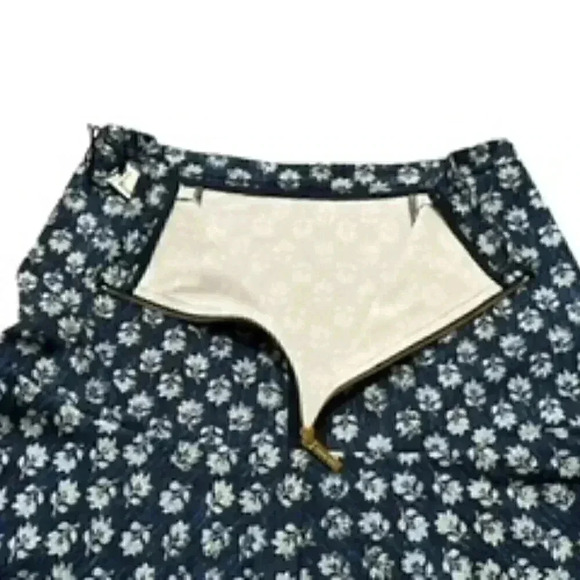 NEW Nicole Miller blue Floral Stretch Denim Flare Skirt Women’s Sz Large NWT - Picture 6 of 12